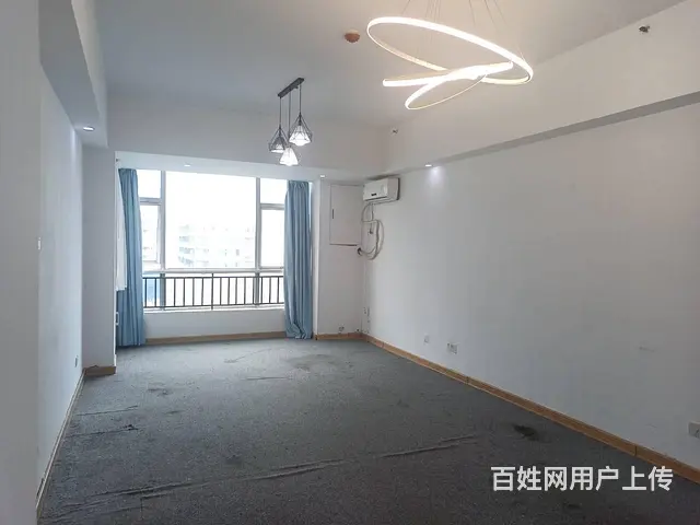 五一广场五一新干线电梯口50平工作室 - 图片 3