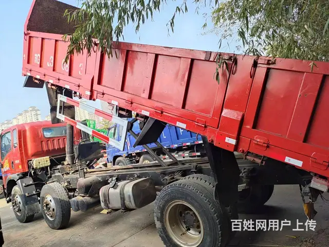 21年重汽豪曼6.8米栏板自卸车220马力车况精品 - 图片 5