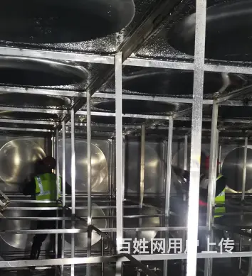 肇庆四会不锈钢水箱清洗，洗水池公司，水池清洗消毒 - 图片 1