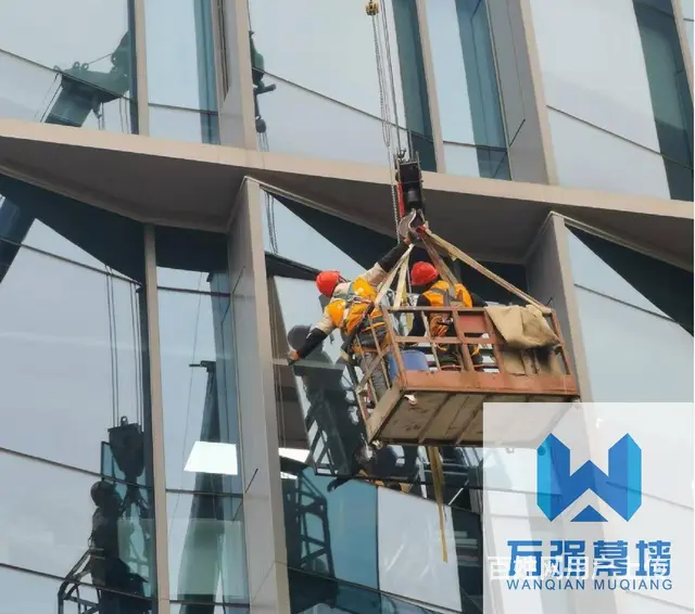 四川万强建筑幕墙工程有限公司在玻璃幕墙安装上有那些 - 图片 1