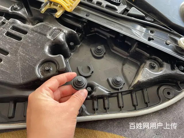 奔驰GLE350/GLE450改装原厂电吸门效果 - 图片 2