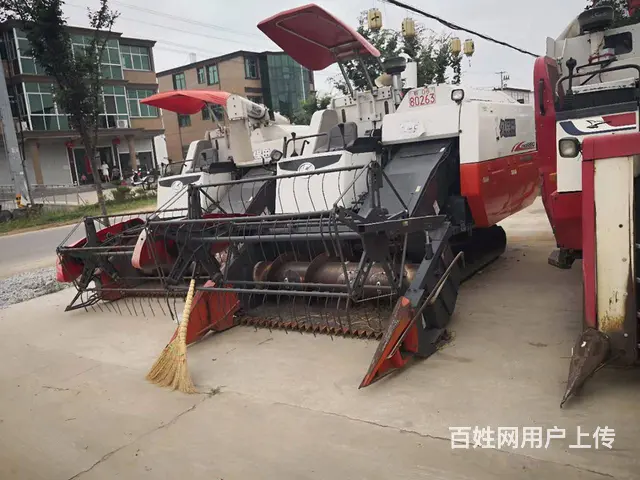 出售17年精品沃得收割机 - 图片 1