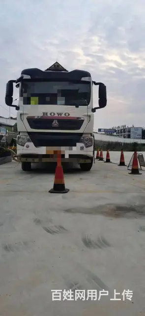 转让重汽豪沃后八轮满载17吨油罐车 手续齐全 - 图片 1