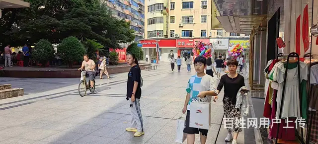 急转！步行街周六福金店旁边25平店铺 - 图片 4