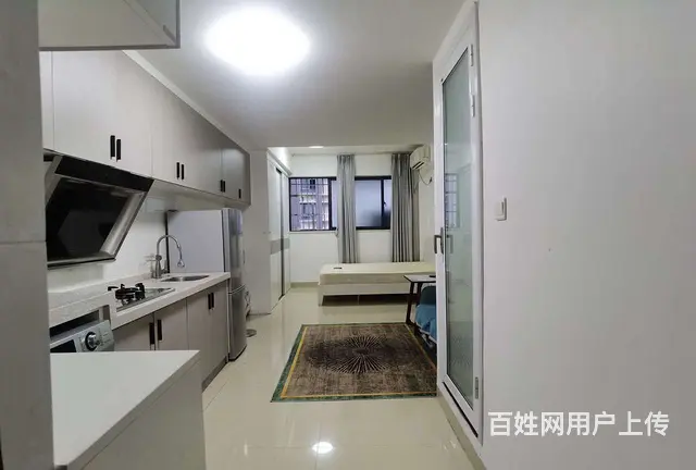 拱北关口龙城大厦电梯精装大公寓出租，租价2000，近关口 - 图片 1