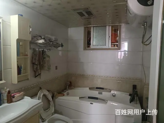 三江花园精装修四房二卫拎包入住可按揭随时看房环境舒适 - 图片 1