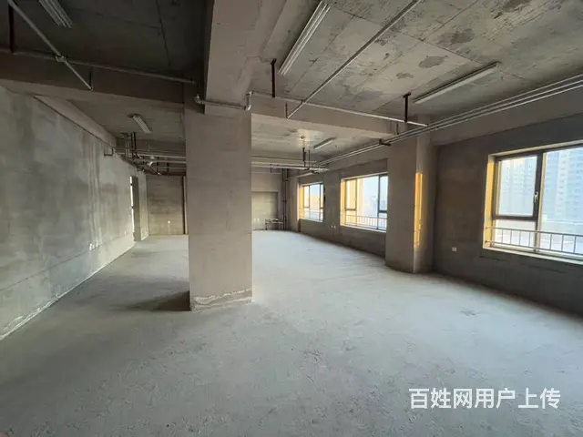 B18560一沙区克西街十字路口旁大厦二三楼出租（单层130 - 图片 4