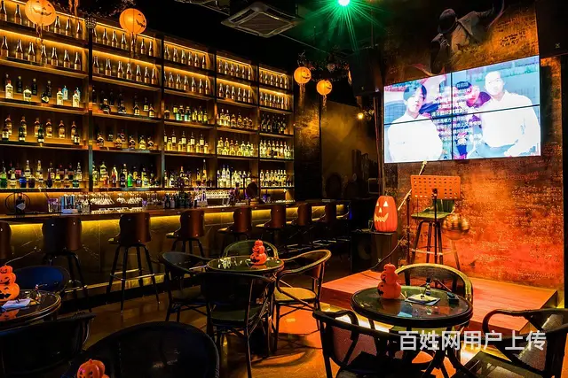 （徐州找店网）市中心正常盈利中酒吧转让 - 图片 1