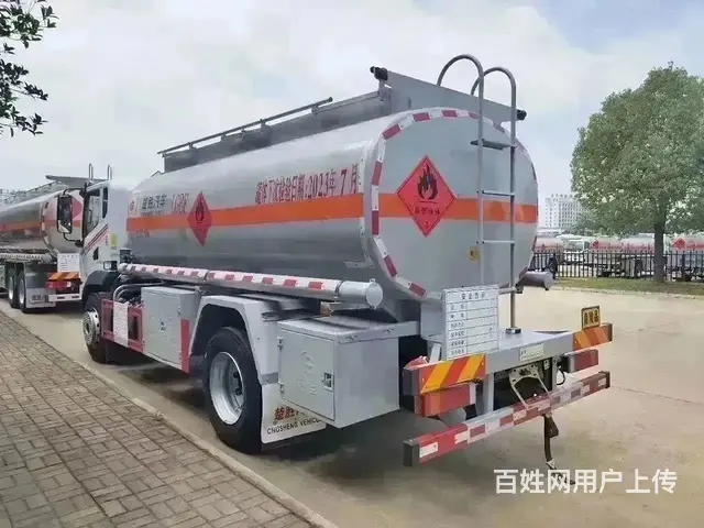 楚胜厂家直销东风华神10吨加油车 现车低价处理 - 图片 1