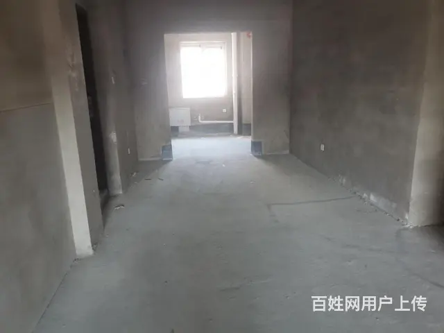 凤凰城 双证一楼带院带车位 135平 130万 - 图片 8