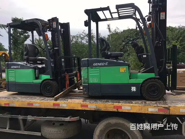 转三支点丰田电瓶叉车 小巧玲珑丰田电动叉车使用方便 - 图片 1