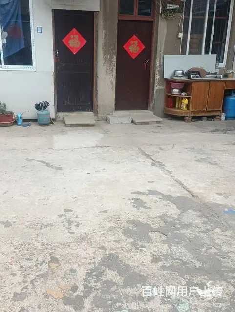 广陵区施井小区南门口有仓库出租 - 图片 1