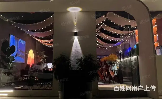 (诚速)转让大阅城露营风酒馆上下两层精装修 设备齐全 - 图片 3