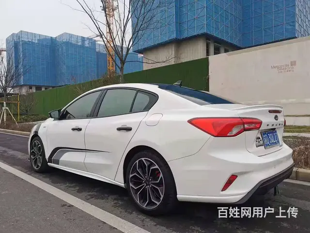 福特 福克斯 2020款 福克斯-三厢 1.5T 自动 Ec - 图片 3