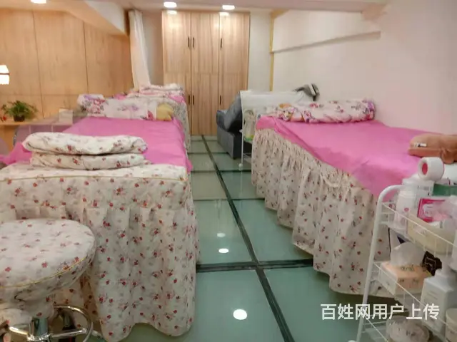 7482(七P）个人城西区力盟商业步行街内美甲店转让 - 图片 2