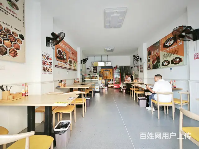 （老板本人）长沙县学校边上，成熟小区出入口临街餐馆5.8万急 - 图片 5