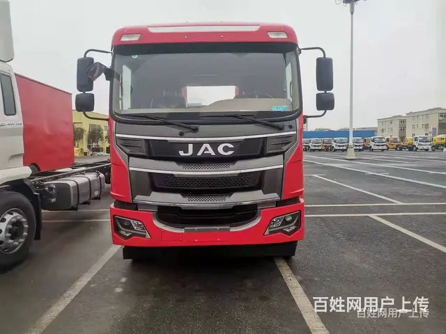 前四后四江淮挖机拖板车 小三轴江淮挖机拖车 特价现车供应 - 图片 4