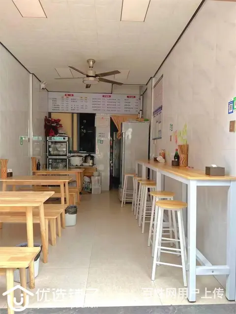 （优选铺子）宣汉巴人广场旁40㎡餐饮店转让（可空转） - 图片 2