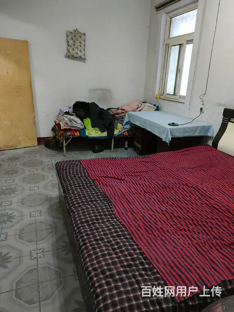 奔流街西段，一楼，三室一厅，伶包入住？ - 图片 2