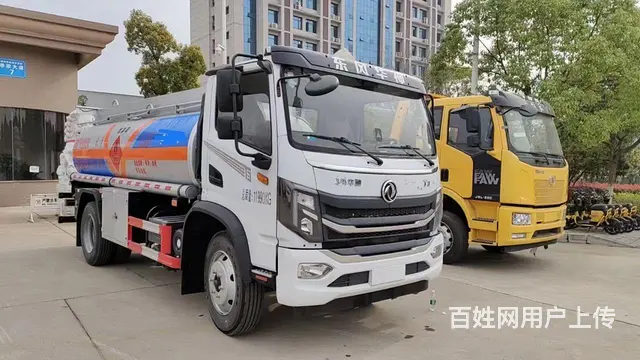 东风8吨油罐车加油车2023年3月福建牌照 - 图片 1