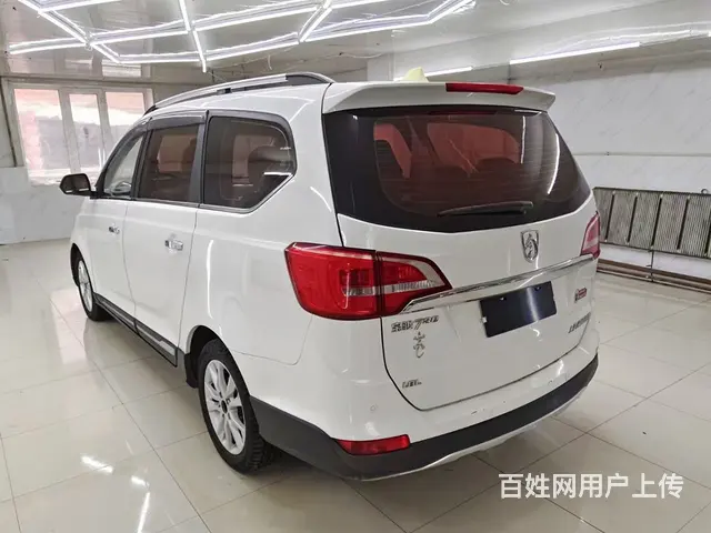 宝骏730 2016款 1.8 序列变速 豪华型7座 - 图片 9