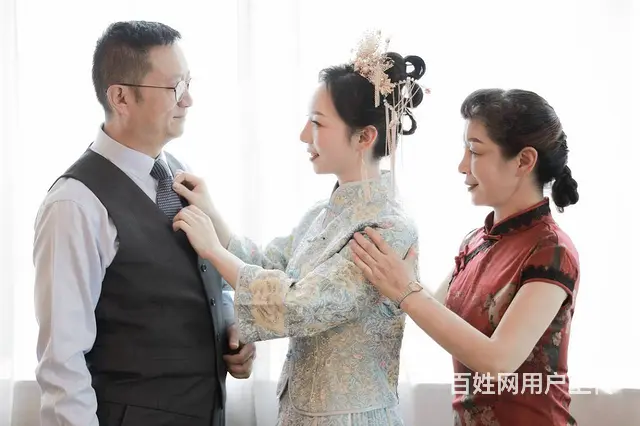 昆明结婚全天新娘化妆，送亲友妆，再送伴娘服 - 图片 7