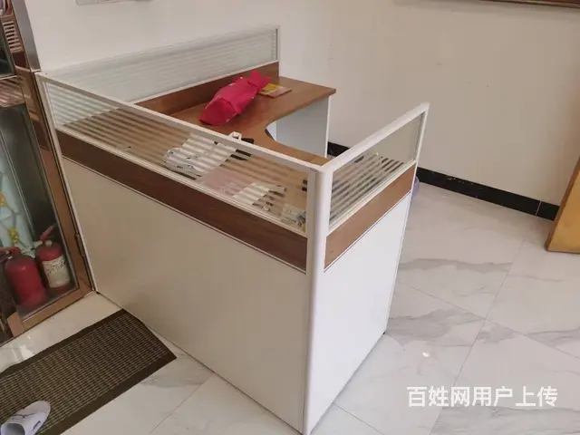 低价出售茶水柜，储物柜，办公桌椅会议桌，老板台等 - 图片 5