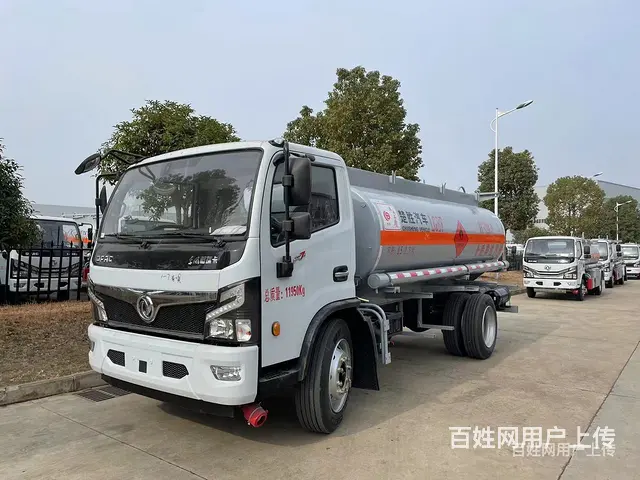 黑河东风福瑞卡加油车8.5方加油车来电询价价格优惠 - 图片 1