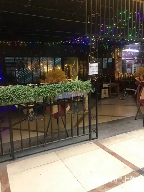7962（七P）个人城西区海湖新区福街酒吧转让低价转租 - 图片 4