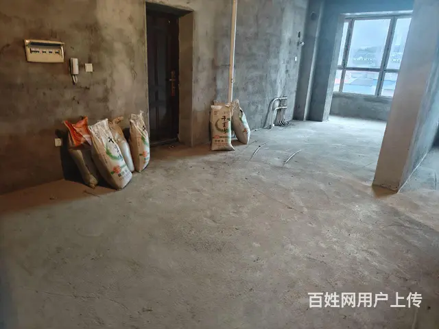 低售跃进小学对面步梯5楼80平13.8万 - 图片 4