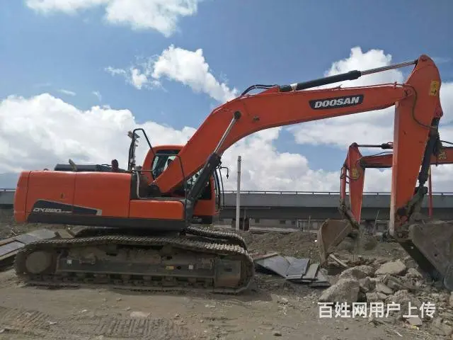 西藏拉萨大小挖机出租 - 图片 1