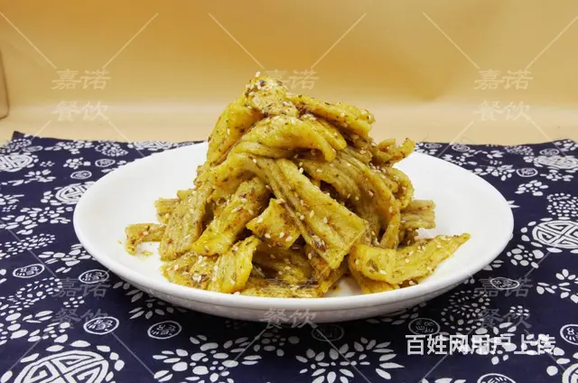 手工辣条技术学习 小吃辣条烤面筋培训 - 图片 1
