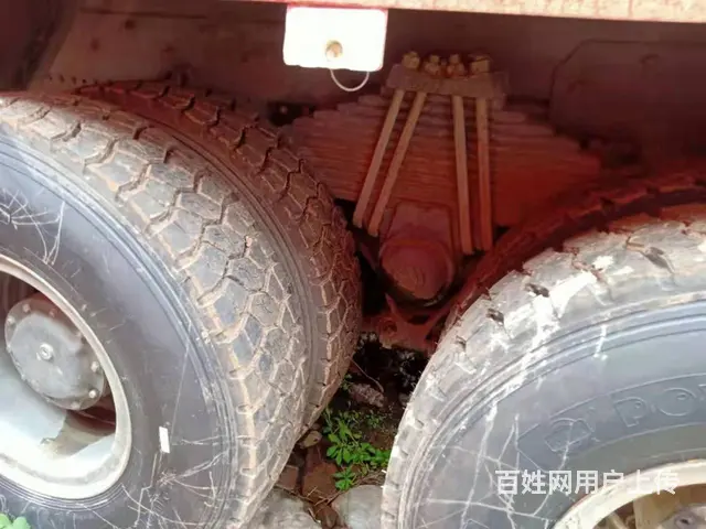 国五380马力豪沃前四后八自卸车8米2货厢 - 图片 6