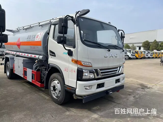 池州国六解放新车7吨油罐车楚胜油罐车首付多少钱一台 - 图片 1