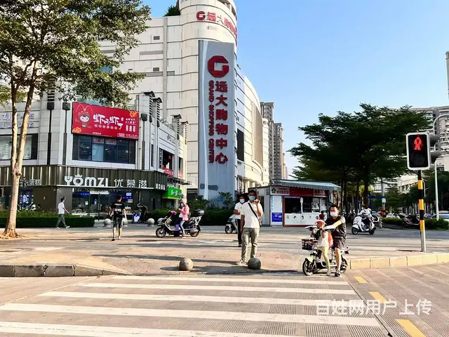 （51旺铺推荐）远大购物中心辛巴克旁40平旺铺分租或者整租 - 图片 2