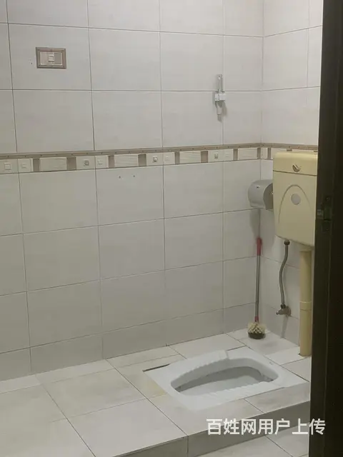 康裕北苑（南区） 中等装修3室好房出租  舒适安静 - 图片 2