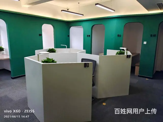 淄博烤漆展柜厂家、烤漆墙板定制、装修柜台展配套定制 - 图片 2