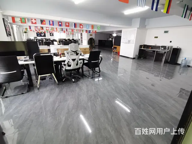群力 地铁口 财富中心 高区 使用600平 精装修 框架结构 - 图片 1