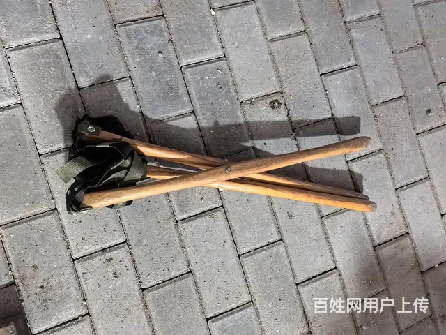 老凳子 - 图片 2