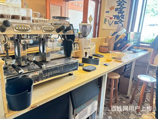 （速转网）免费找店 大型印象商场对面，360平租金5600元 - 图片 3