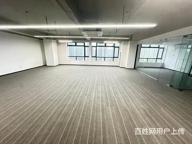 上城区三堡，三堡产业大厦，精装出租，户型正气，采光通透！ - 图片 1