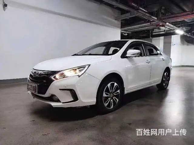 比亚迪 秦 2015款 1.5T 双离合 双冠旗舰Plus版 - 图片 1