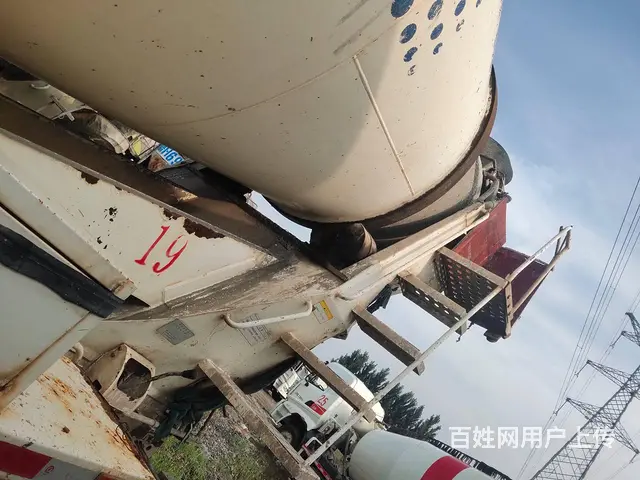 湛江急卖17年二手豪沃搅拌车 大14方国五排放 - 图片 8