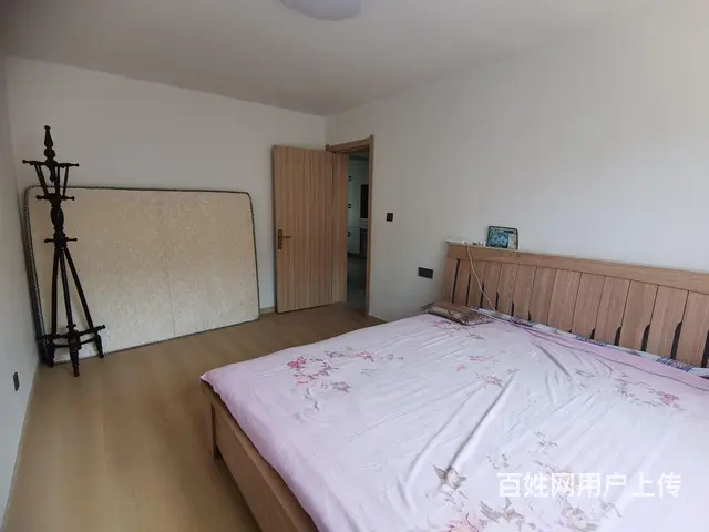 燕都花园3楼98平，三室一厅一卫，简单装修35.8万小税可贷 - 图片 1