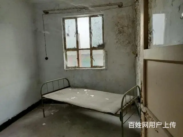 一w，鹤山五楼，二室一厅，随时可以入住。 - 图片 1