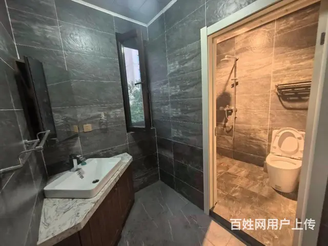 天鹅湾赫郡(别墅)  前后花园 两个车位 两个大露台 - 图片 9