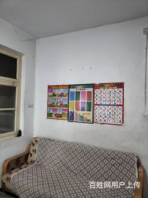 果园小区一号楼 普通住宅1厅 简单装修 - 图片 1