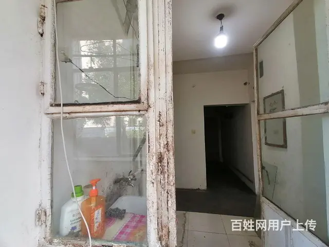 八里铺板块一楼带小院70平三室一厅清水房 - 图片 2