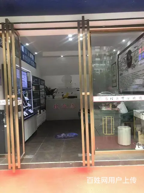 店铺位于瓮安县金龙豪城4-1-4-4门面，繁华地段，面积30 - 图片 3