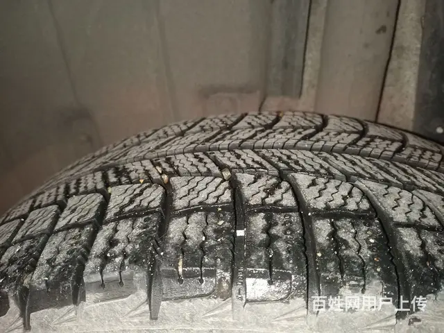 【搞定了！】米其林雪地胎205 55 16没扎过没伤 - 图片 3
